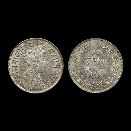 Baroda, Silver Rupee, 11.30gm, Sayaji Rao III , VS 1951, Milled coinage. KM Y36a. Uncircul
