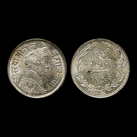 Baroda, Silver Rupee, 11.30gm, Sayaji Rao III, VS 1953, Milled coinage. KM Y36a. Very Fine
