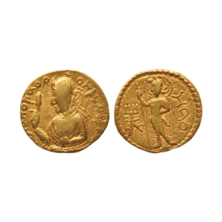 Kushanas, Huvishka (c. 152-192 AD), Gold Dinar, 7.64g, Obv: Half length bust of the king s