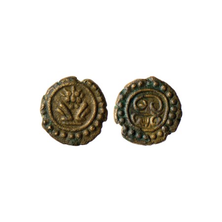 Madurai Nayaks, Copper Kasu, 1.14gm, Obv: Seated Narasimha in dotted border, Rev: Tamil le