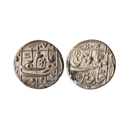Aurangzeb, Silver Rupee, 11.52gm, Junagadh Mint, kings name in square area AH 1070 / RY 2,