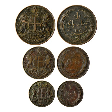 Madras Presidency (3), Copper, 1825 - 4 pice, right tip point down (F. Prid 276), 1825 - 2