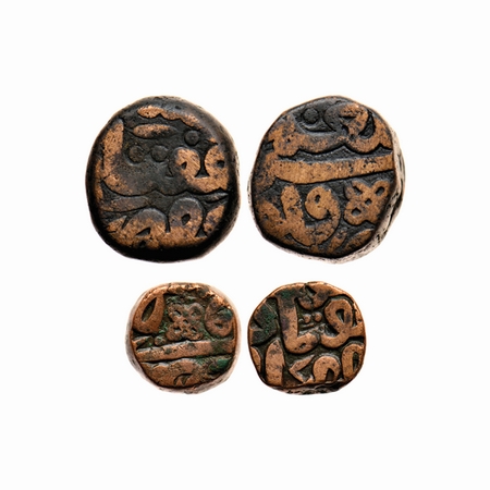 Akbar, Copper Dam, 1/2 Dam (2 coins), 19.73gm, 10.05gm, Muniamabad Mint, Hijari type, Obv: