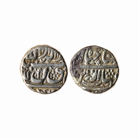 Shah Jahan I, Silver Rupee, 10.72gm, Golkunda Mint, Undated , legends crude style. KM 223.