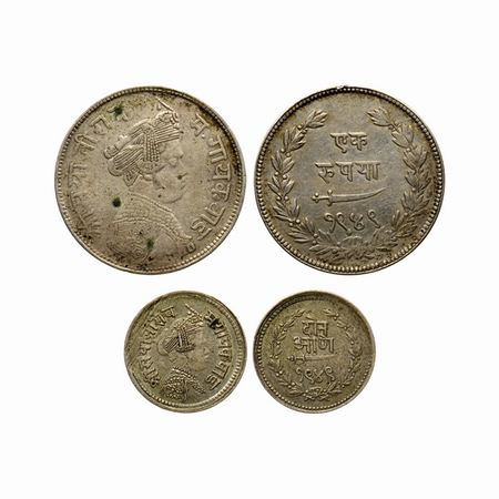 Baroda, Silver Rupee & 2 Annas (2 Coins), Sayaji Rao III, VS 1949. KM 36, 33. Very Fine, S