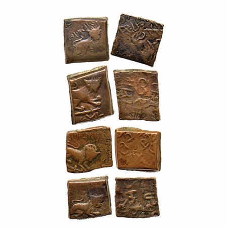 Lunawada, Copper Paisa (4 Coins), Wakhat Singhji, 1942 VS, Lion to right symbols type, KM 