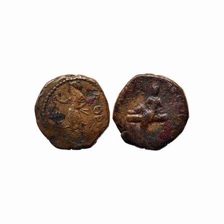 Kushanas, Huvishka (c. 158-195 AD), Copper Unit, 15.44gm, Obv: King half reclining on couc