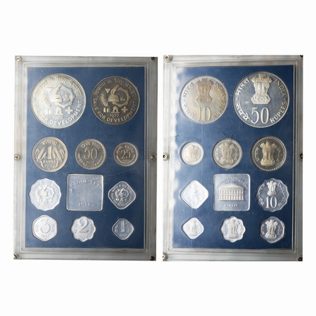 1977, Proof Set, 50, 10, 1 Rupees, 1, 2, 3, 5, 10, 25, 50 paisa, with box Packing and cert