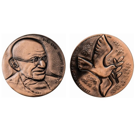 Gandhi Medal (Germany), Copper, 45.00gm, 1986, Obv: Bust of Mahatma Gandhi 1869-1948, Rev: