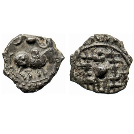 Post-Vakataka, Khandesh Region, Copper Base Alloy, 1.58gm, Vishnukundin type, Obv: Bull wa