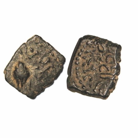 Western Kshatrapas, Rudradaman (ca. 130 SE), Square Copper, 1.29g, 14.56x14.32mm, Obv: Hum