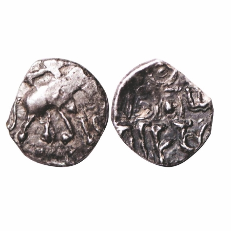 Rashtrakutas, probably attributed to Amoghavarsha, Silver Drachm, 0.46g, 8.99x8.80mm, Obv: