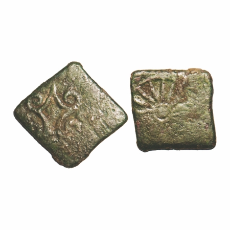 Saurashtra (Gujarat), (1st century BC), Copper, 2.64g, 19.44x21.28mm, uninscribed, Obv: A 
