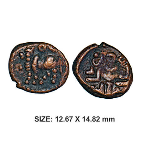 Thanjavur Nayakas, 15th - 17th century, Copper, 3.52g, Obv: Bull Facing left with moon abo