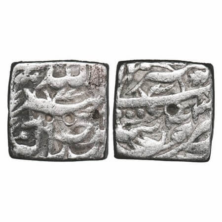 Akbar, Silver Square Rupee, 11.24g, Tatta Mint, Ilahi Month Tir, Year 3x. KM 88.7. About V