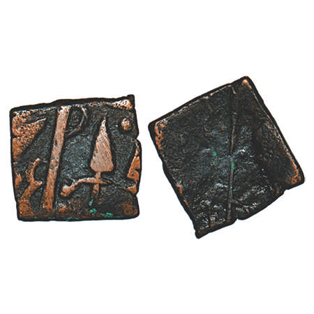 Sunth, Copper ½ Paisa, 4.13g, Parar rulers, Obv: different Spear, Rev: unclear. Sameer Pan