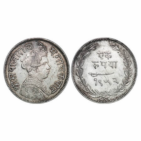 Baroda, Silver Rupee, 11.39g, Sayaji Rao III (AH 1292-1357 / 1875-1938 AD), VS 1952, Mille