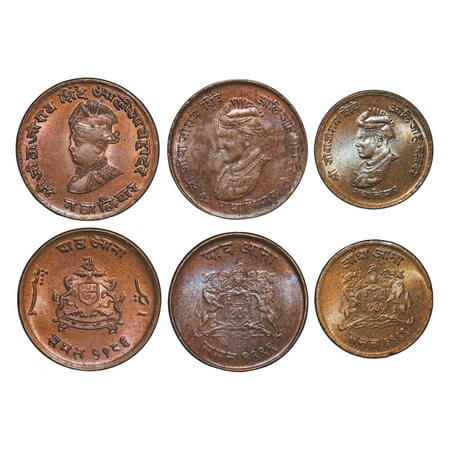 Gwalior, (3 Coins), 1) ½ Anna, Brass, Obv: bust of Jivaji Rao facing left, Rev: arms, mill