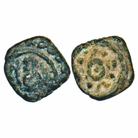 Travancore, Copper. Thiracasu/cash,0.83g, Obv: discuss, Rev: conch faces left. BS 268 type
