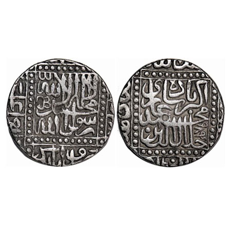 Akbar, Silver Rupee, 11.35g, Malpur Mint, AH 984. KM 80.14. Very Fine+, Very Rare.