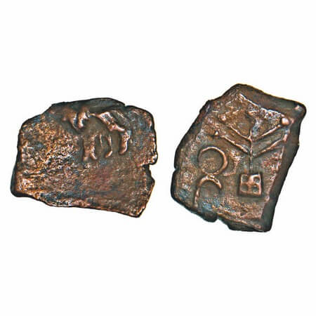 Pre Satavahana, Vidarbha, (2-1 Cen BC), Copper unit, 1.31g, 14.36x10.45mm, Obv: Bull to le