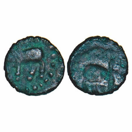 Nagas of Padmavati, (3 Cen AD), Copper unit, 0.43g, 8.24x8.46mm, Obv: Bull to right, Dotte