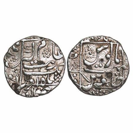 Aurangzeb, Silver Rupee, 11.54g, Junagadh Mint divided in two sides hardly seen, legends i