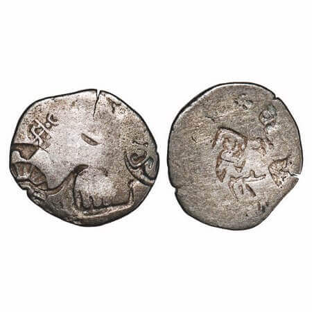 Mauryan Empire, Punch Marked, (c. 4-3 Cen BC), Silver Karshapana, 3.11g, 19.07x20.67 mm, O