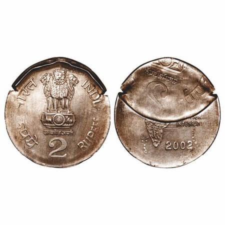 2 Rupees, 2002, Nickel, 6.19g, Kolkata Mint. Partial Brockage/Lakhi impression seen shifte