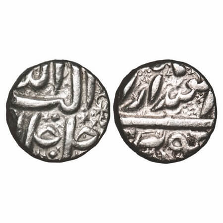 Akbar, Silver Rupee, 11.34g, Berar Mint, Ilahi type, Month 'Isfandarmuz'. KM 93.6. Very Fi