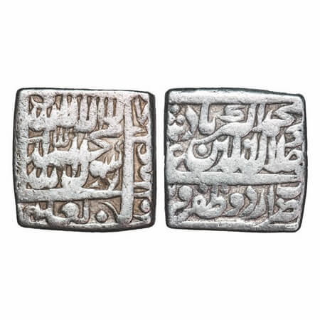 Akbar, Silver Square Rupee, 11.25g, Urdu Zafar Qarin Mint, undated variety without Alif, k