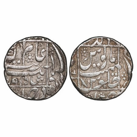 Aurangzeb, Silver Rupee, 11.53g, Junagadh Mint divided in two sides hardly seen, legends i