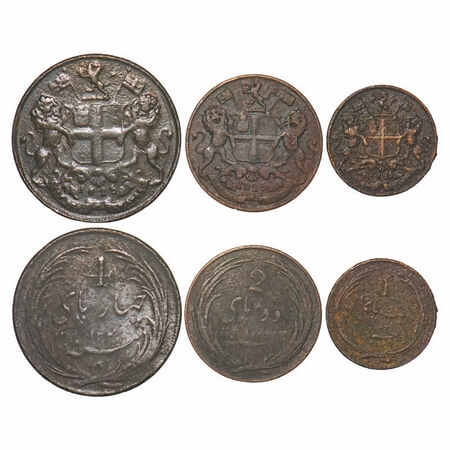 Madras Presidency, Copper (3 Coins), 4,2,1 Pice, 1825 AD, struck at Royal Mint, Obv: Coat 