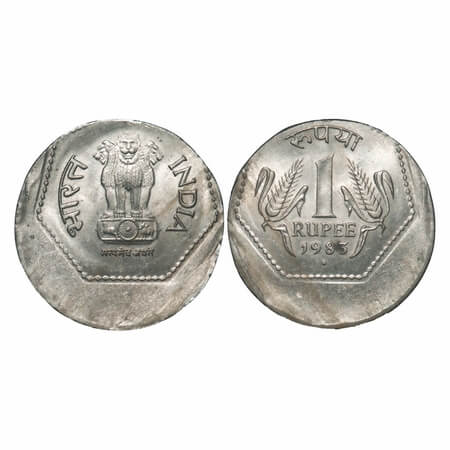 1 Rupee, 1983, Cu-Nickel, 5.92g, BombayMint, Error 30% die shift. Uncirculated, Scarce.