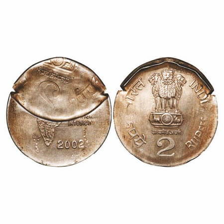 2 Rupees, 2002, Nickel, 6.19g, Kolkata Mint. Partial Brockage/Lakhi impression seen shifte