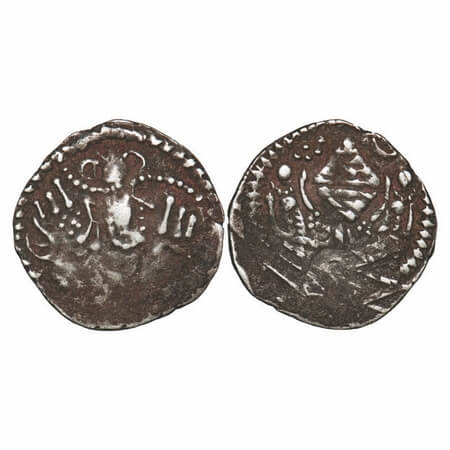 Indo-Sassanian, Anonymous Issue, Silver Drachm, 4.15g, 23.29X23.11mm, Obv: Bust of king fa