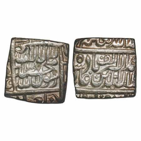 Akbar (AH 963-1014/1556-1605 AD), Silver Square Rupee, 11.23g, Urdu Zafar Qarin Mint, AH A