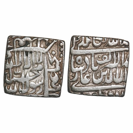 Akbar (AH 963-1014/1556-1605 AD), Silver Square Rupee, 11.26g, Urdu Zafar Qarin Mint, AH A