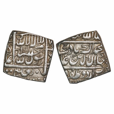 Akbar (AH 963-1014/1556-1605 AD), Silver Square Rupee, 11.40g, Urdu Zafar Qarin Mint, unda