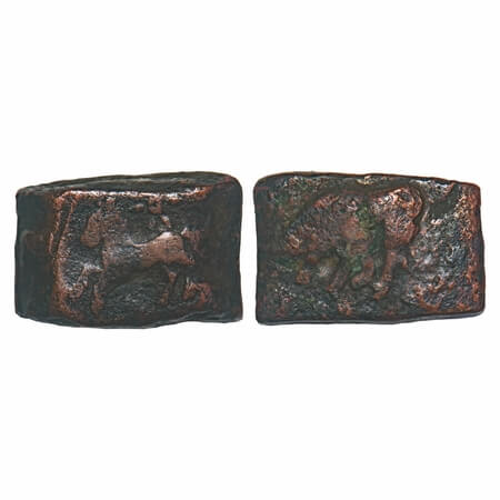 Post-Mauryan, Taxila region, Uninscribed type, Copper Drachma, 12.29g, 13.65x20.40mm, Obv: