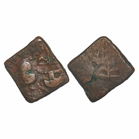 Sangam Age, Ancient Chera, Copper Unit, 4.52g, 22.26x23.07mm, Obv: Bow and arrow, battle a