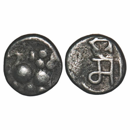 Yadavas of Devagiri, Bhillama V (c. 1185-1193 AD), Silver Dramma, 0.89g, 8.81x8.31mm, Obv: