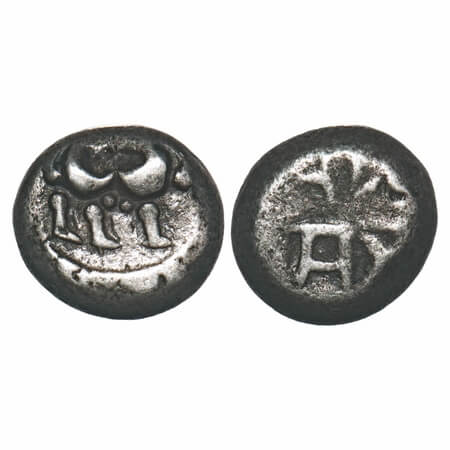 Yadavas of Devagiri, Feudatory, (14 Cen AD), Silver Damma, 2.00g, 8.95x9.76mm, Obv: Lion w