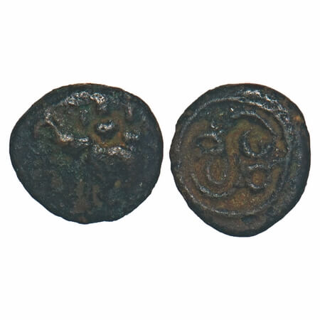 Madurai Nayaks, Copper Unit, 0.98g, 9.12x9.93mm, Obv: King and queen sitting on a roaring