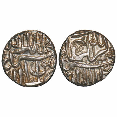 Akbar, Silver Mahmudi, 5.59g, Mulher, with Peacock feather symbol which resembles Mulher c