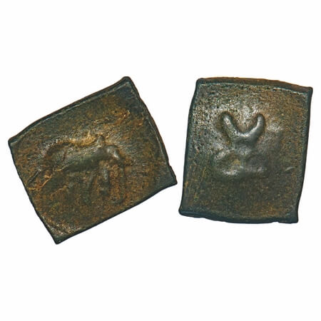 Post-Mauryan, Taxila local uninscribed die-struck, Copper, (c.150-100 BC), 2.85g, 19.02x17