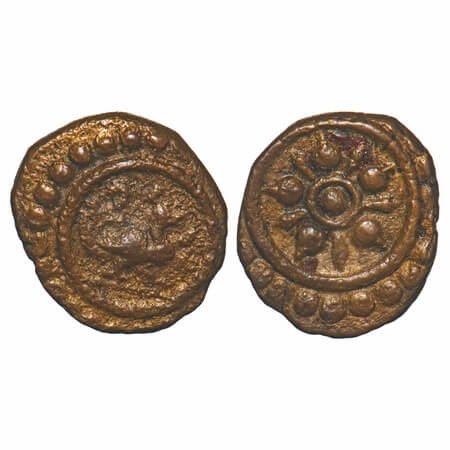 Travancore, Copper Thira Cash, 1.03g, Obv: Anam to right, Rev: lotus. BS 303.1 type. About