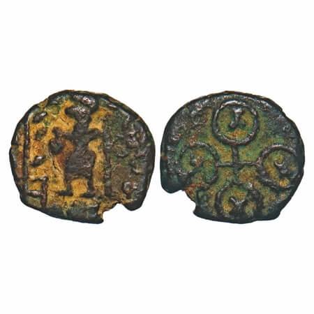 Post-Mauryan, Ujjaini Region, early issue, Uninscribed type, Copper Unit, 1.21g, 10.85x9.8