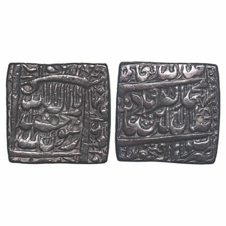 Akbar, Silver Square Rupee (Broad flan), 11.22g, Dar us Sultanat Fathpur Mint, AH 988, par