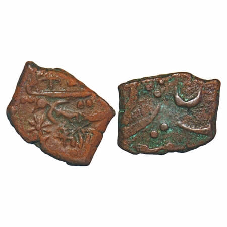Baroda, Copper ½ Paisa, 3.32g, Sayaji Rao II, Amreli Mint, sword and flower, 'Sa' below. D